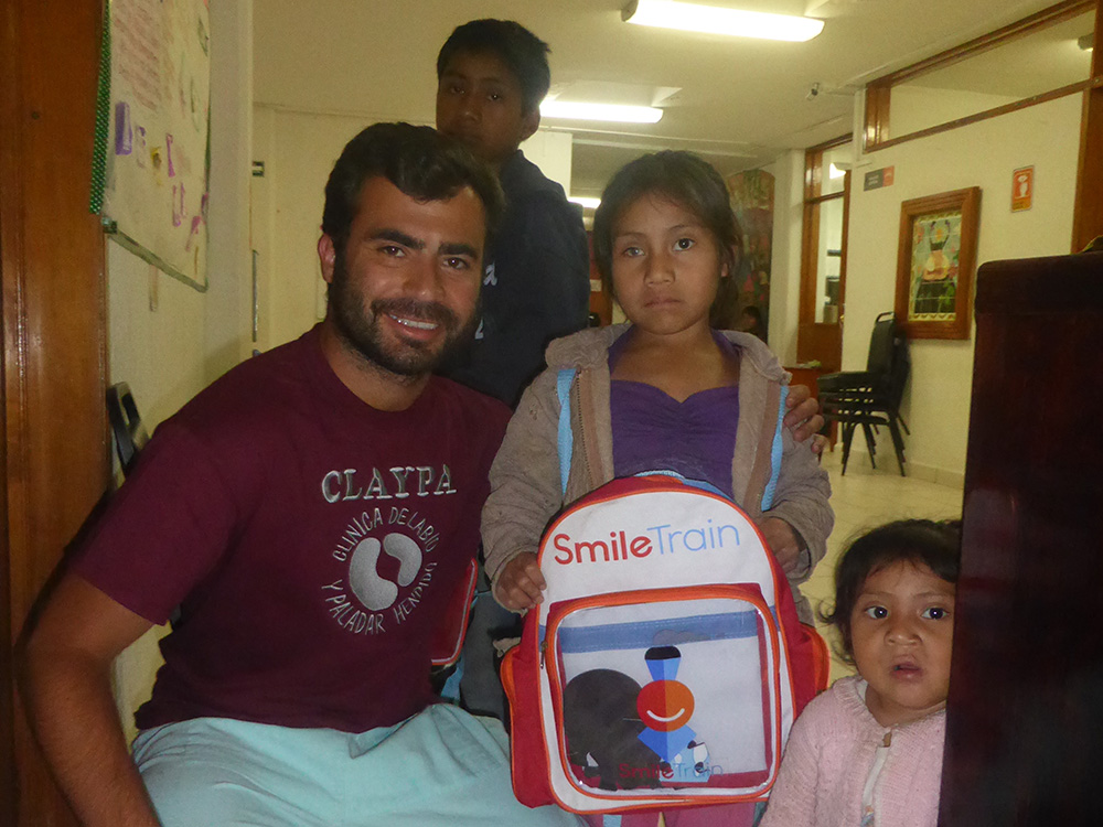 El Dr. Federico Rehberger Bescós en la Campaña del Labio y Paladar Hendido en Chiapas - Clínica Dental Rehberger - López-Fanjul