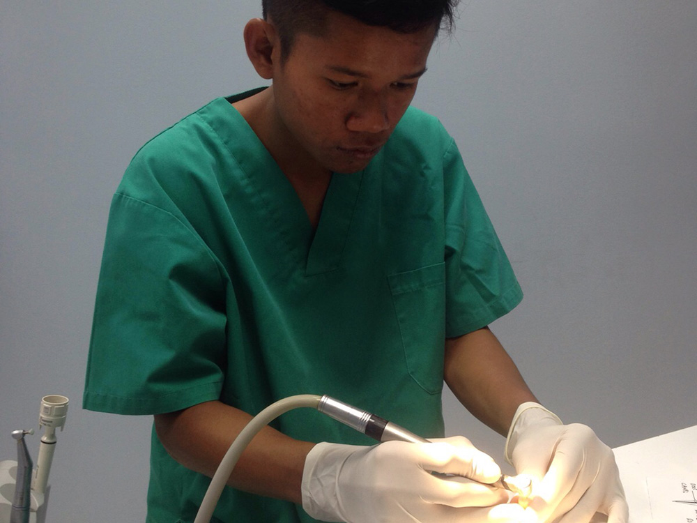 Camboya - Clínica Dental- Rehberger - López-Fanjul