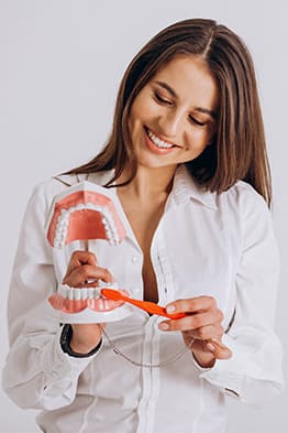 limpieza de los implantes dentales oviedo